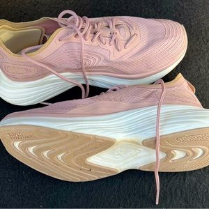 APL Streamline Sneakers